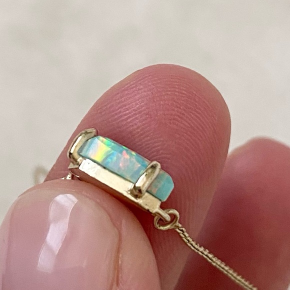 Kendra Scott ‘Jayde’ Necklace w/Kyocera Opal Pendant - Picture 10 of 14